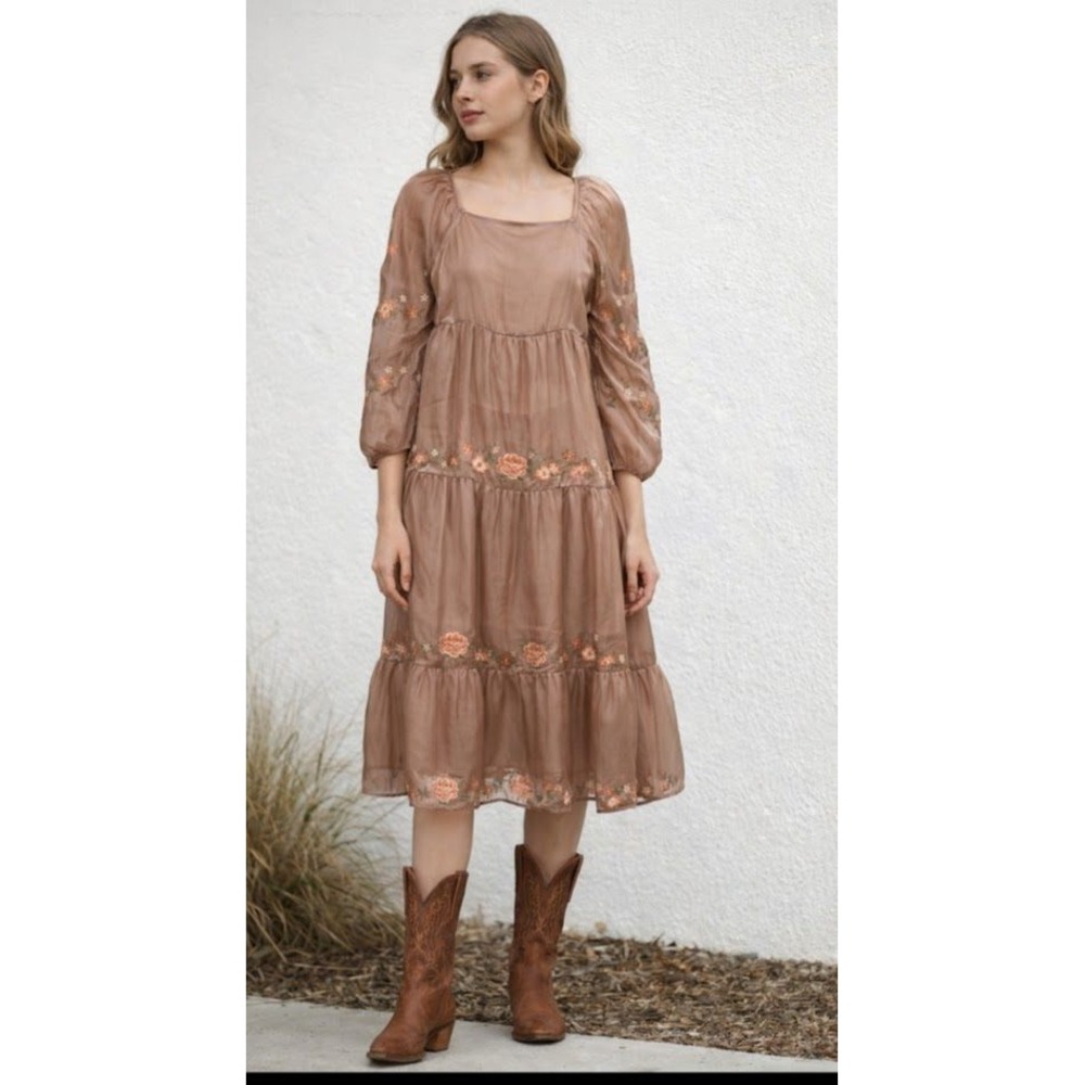 Savana Jane New Bohemian Embroidered Tiered Dress M Square Neck 3/4 Sleeve Brown